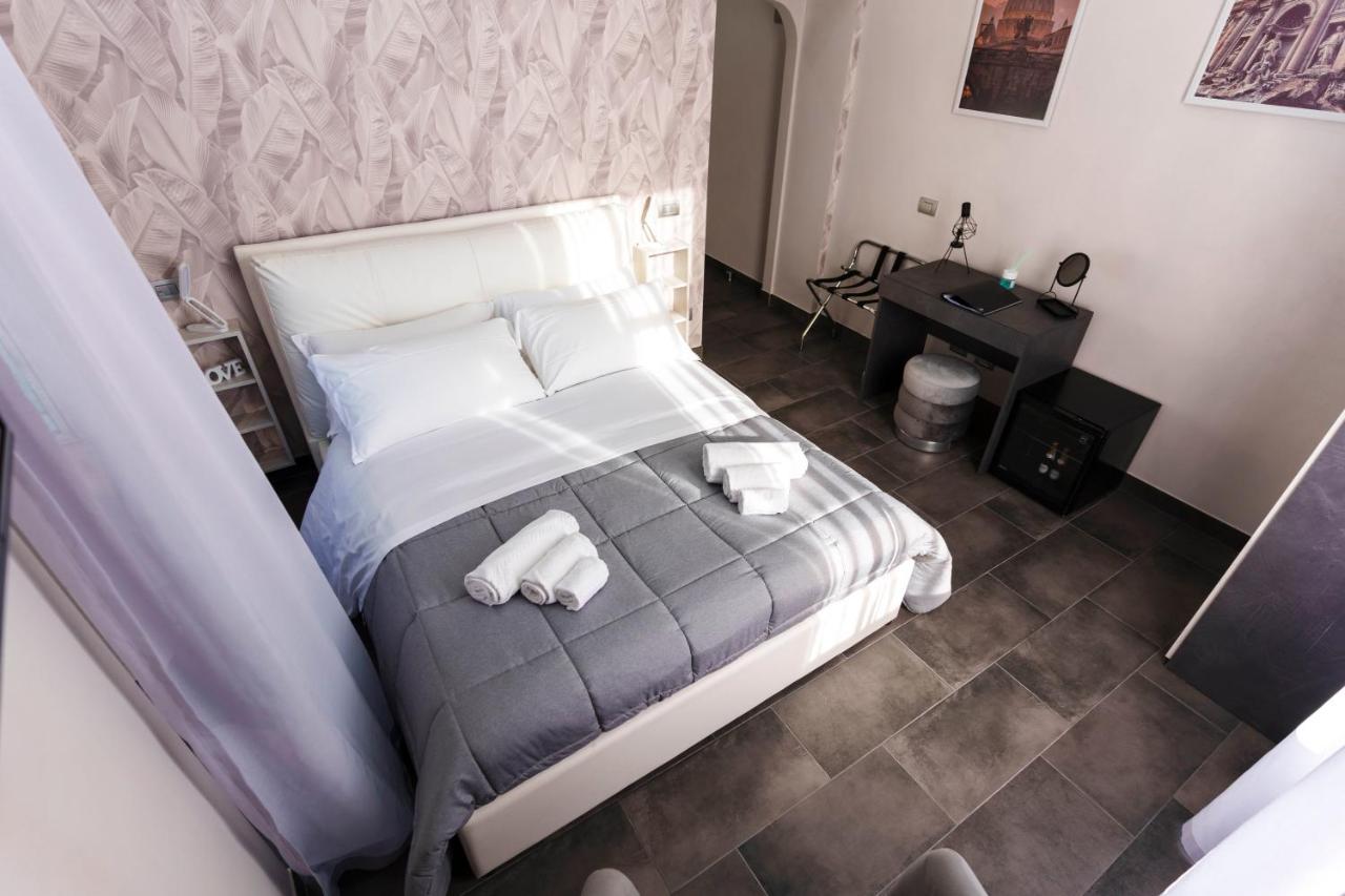 Julia Luxury Suite ローマ エクステリア 写真