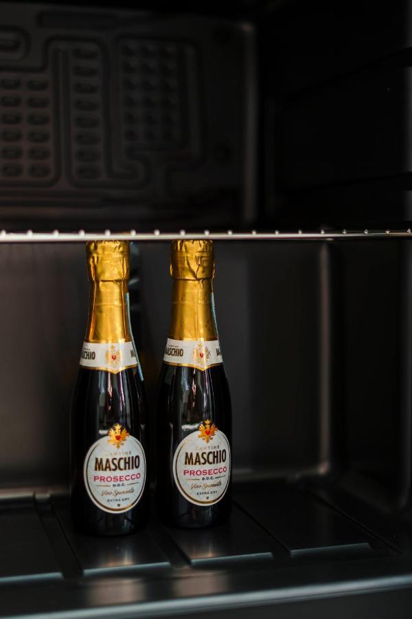 Julia Luxury Suite ローマ エクステリア 写真